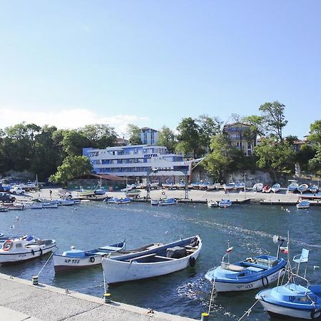 Ribarska Sreshta Family Hotel ツァレヴォ エクステリア 写真
