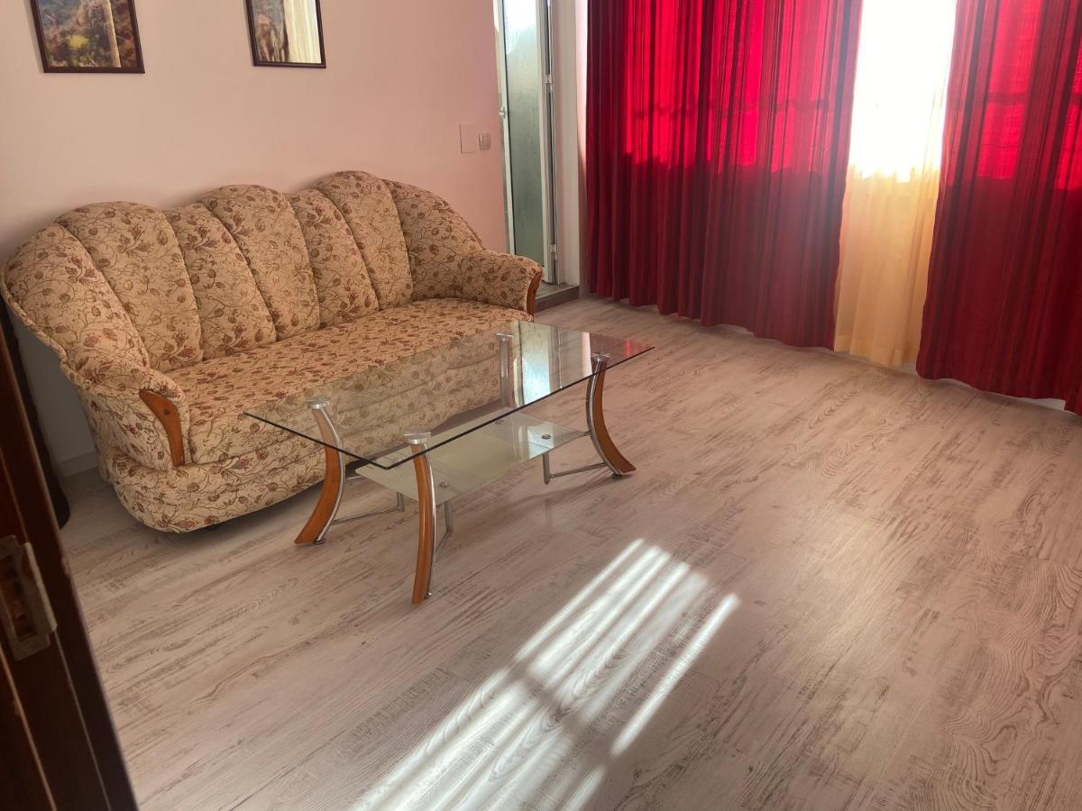Ribarska Sreshta Family Hotel ツァレヴォ エクステリア 写真