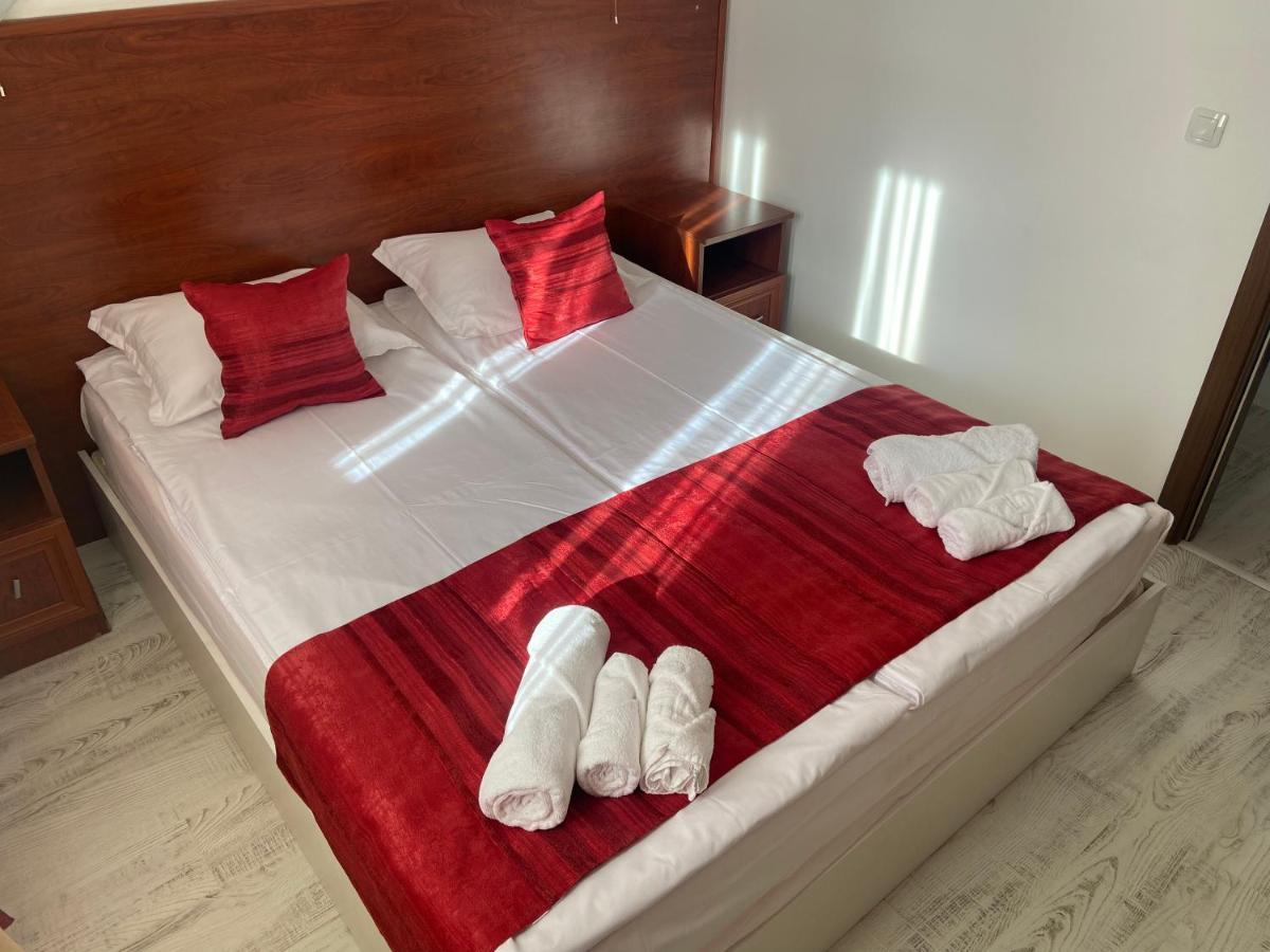 Ribarska Sreshta Family Hotel ツァレヴォ エクステリア 写真
