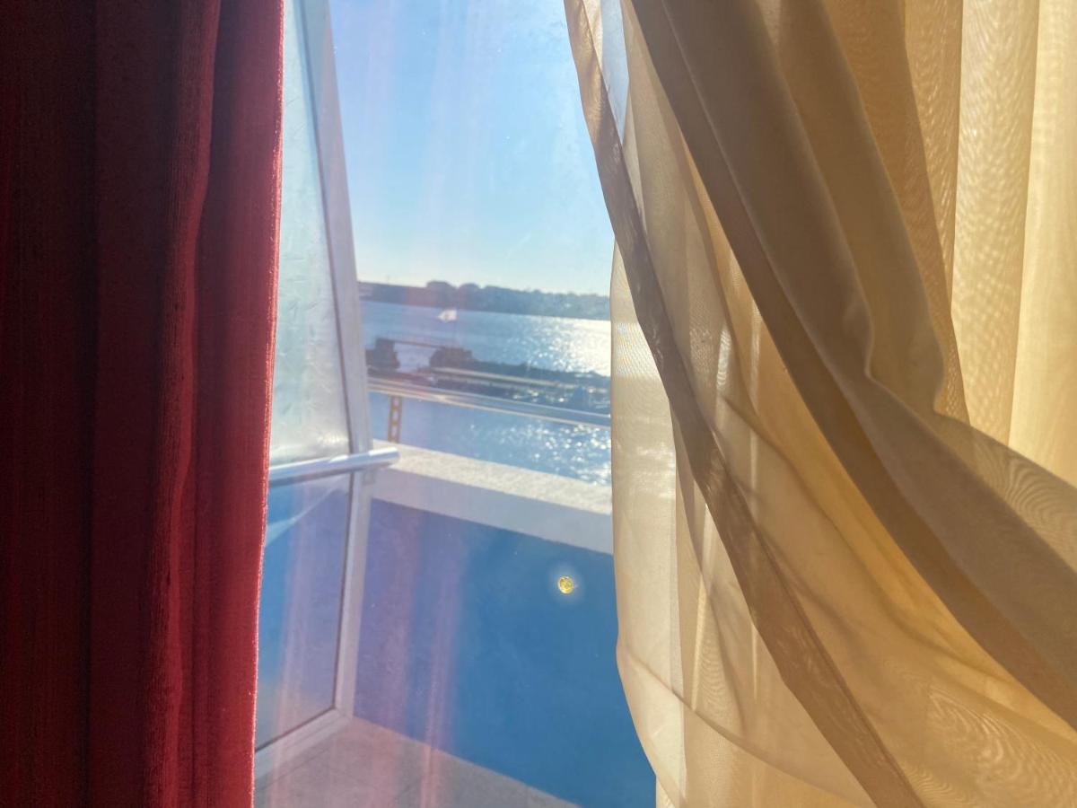 Ribarska Sreshta Family Hotel ツァレヴォ エクステリア 写真