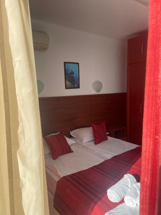 Ribarska Sreshta Family Hotel ツァレヴォ エクステリア 写真
